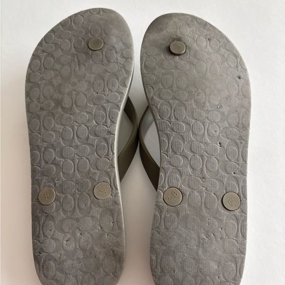 Coach Logo Flip Flop Sandals in Taupe with Rose Gold Medallions - Picture 8 of 9